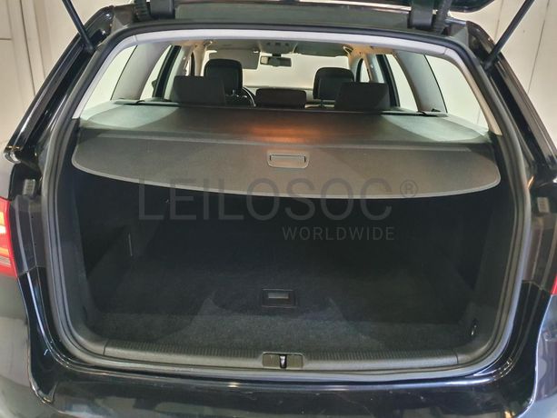 Volkswagen Passat 1.6 TDI · Ano 2012