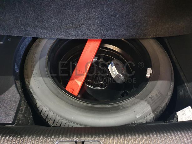 Volkswagen Passat 1.6 TDI · Ano 2012