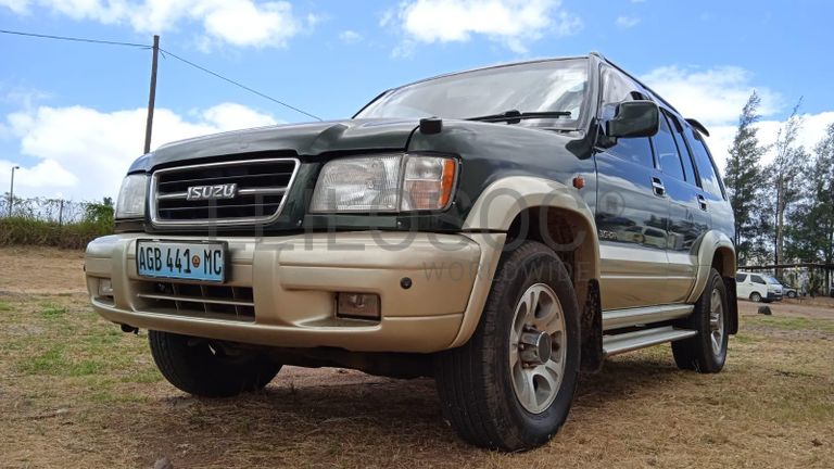 ISUZU Bighorn
