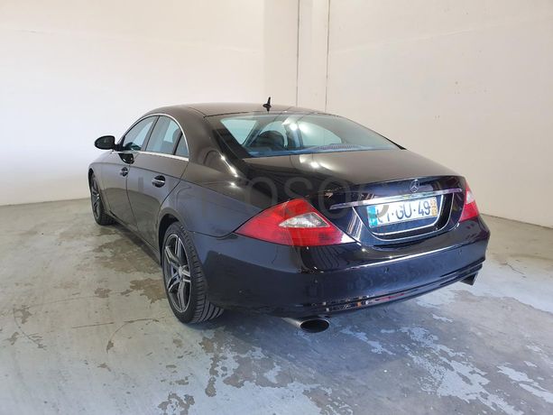 Mercedes-Benz CLS 320 3.0 CDI · Ano 2007