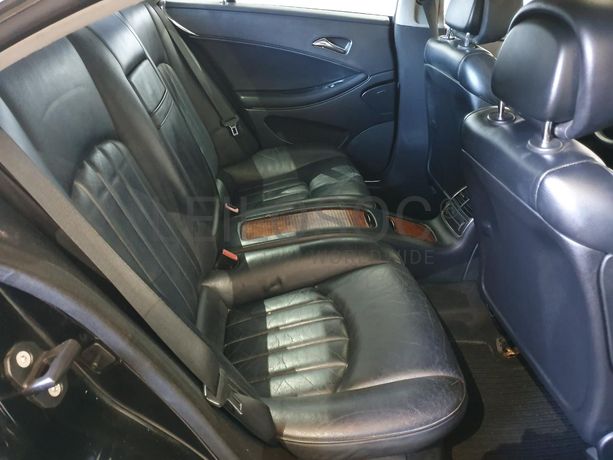 Mercedes-Benz CLS 320 3.0 CDI · Ano 2007