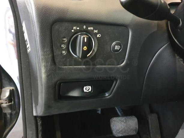 Mercedes-Benz CLS 320 3.0 CDI · Ano 2007