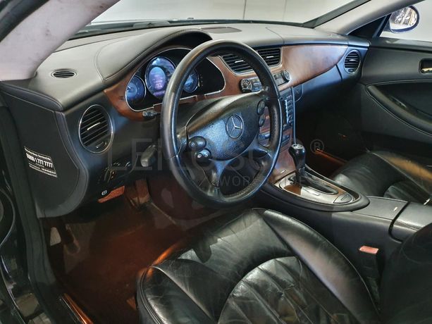 Mercedes-Benz CLS 320 3.0 CDI · Ano 2007