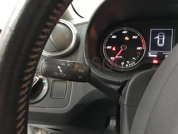 Seat Ibiza 1.4 TDI · Ano 2016