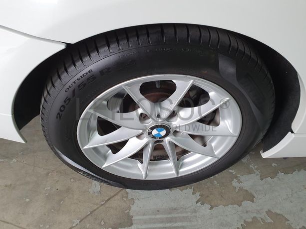 BMW 318 D Touring · Ano 2010