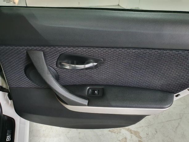 BMW 318 D Touring · Ano 2010