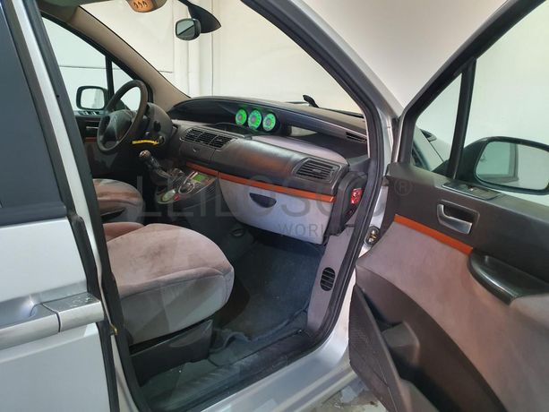 Citroën C8 2.0 HDI · Ano 2003