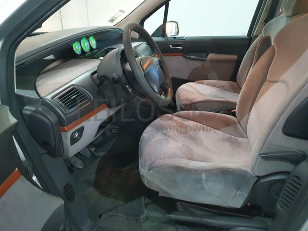 Citroën C8 2.0 HDI · Ano 2003