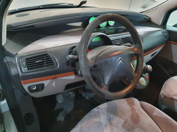 Citroën C8 2.0 HDI · Ano 2003