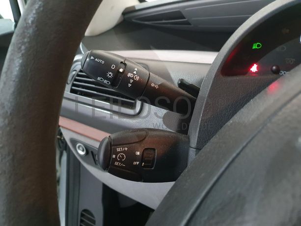 Citroën C8 2.0 HDI · Ano 2003