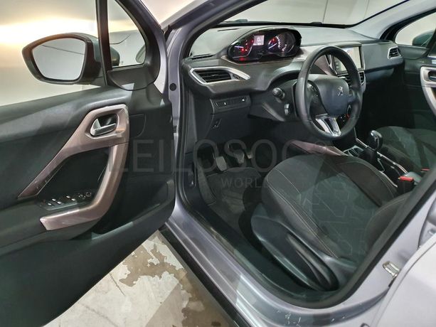 Peugeot 2008 1.4 HDI · ANO 2014