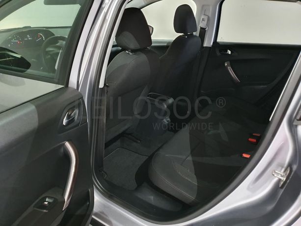 Peugeot 2008 1.4 HDI · ANO 2014