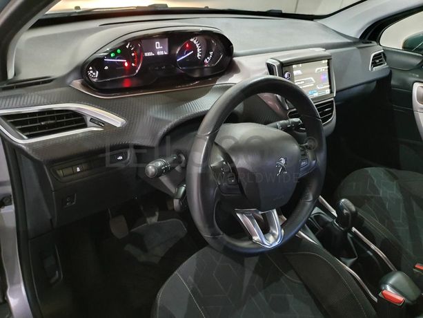 Peugeot 2008 1.4 HDI · ANO 2014