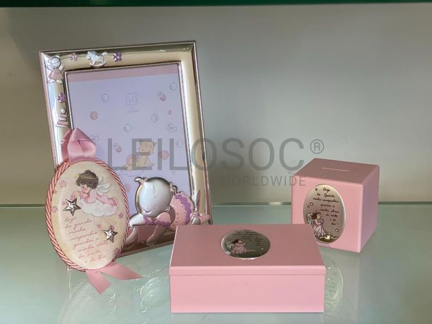 Caixa de bebé + Mealheiro + Moldura de Bebé + Medalha de Berço