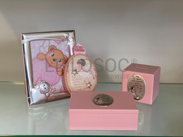 Caixa de bebé + Mealheiro + Moldura de Bebé + Medalha de Berço