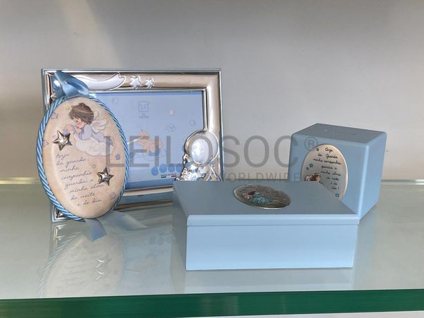 Caixa de bebé + Mealheiro + Moldura de Bebé + Medalha de Berço