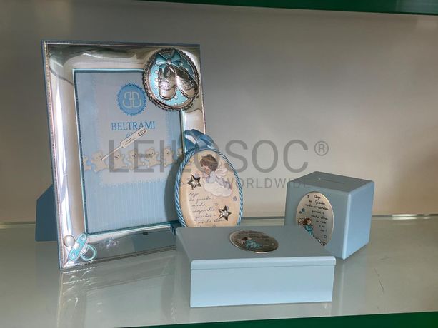 Caixa de bebé + Mealheiro + Moldura de Bebé + Medalha de Berço