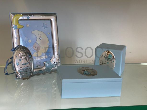 Caixa de bebé + Mealheiro + Moldura de Bebé + Medalha de Berço