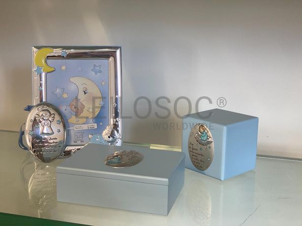 Caixa de bebé + Mealheiro + Moldura de Bebé + Medalha de Berço