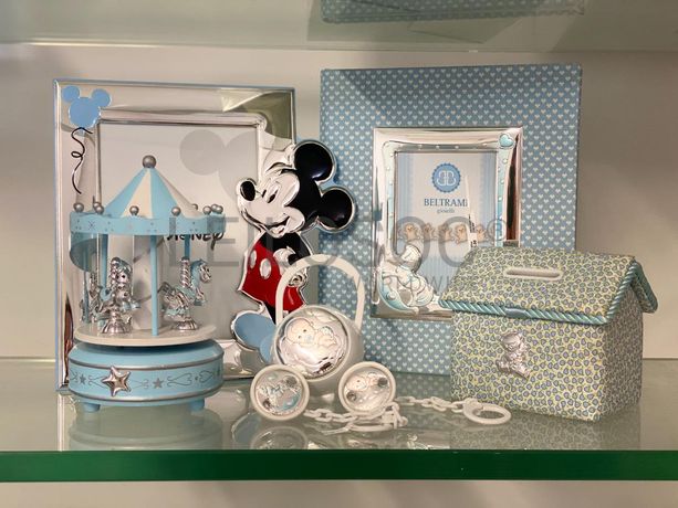 Mealheiro + Moldura de Bebé + Porta-chupetas + Caixa de Música + Álbum de Fotografias