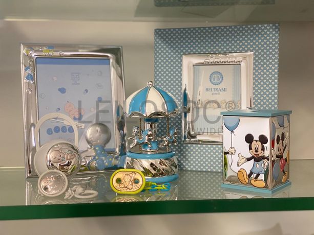 Mealheiro + Moldura de Bebé + Porta-chupetas + Caixa de Música + Álbum de Fotografias