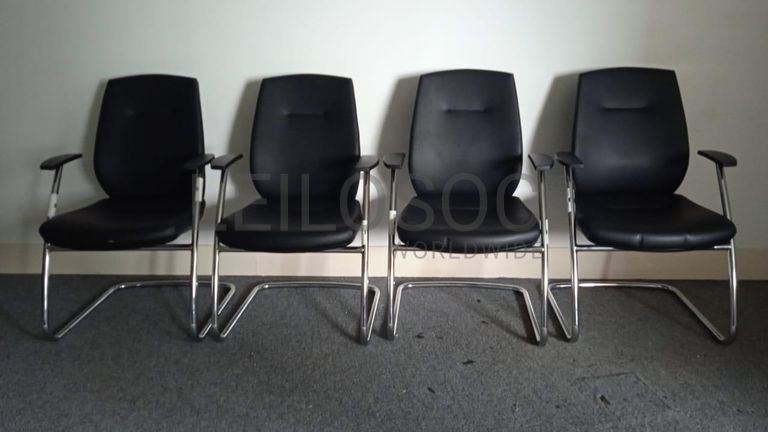 Mobiliário de escritório ·