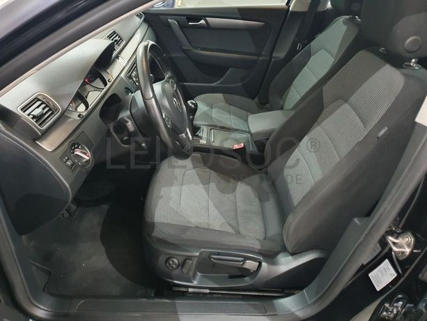 Volkswagen Passat 1.6 TDI · Ano 2012