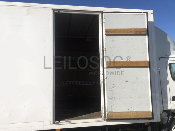 Mitsubishi Canter 7C18 com Plataforma Elevatória · Ano 2012