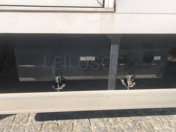 Mitsubishi Canter 7C18 com Plataforma Elevatória · Ano 2012