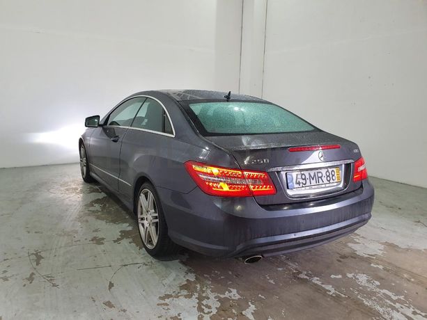 Mercedes- Benz E250 CDI Kit AMG · Ano 2012