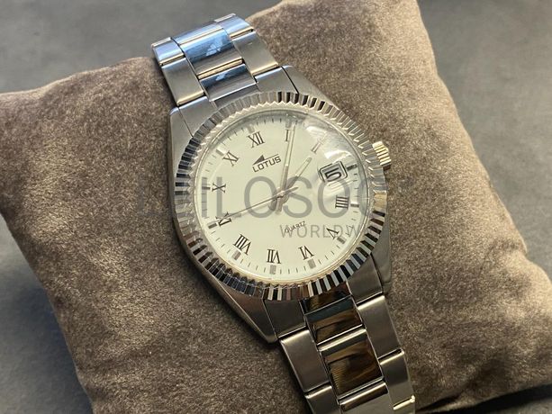 Relógio LOTUS