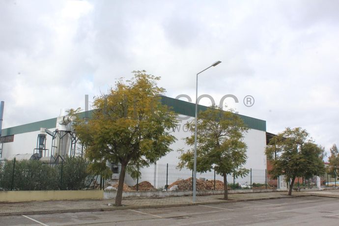 Armazém Industrial · Cuba