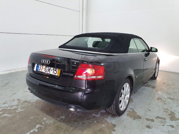 Audi A4 Cabrio 2.0 TDI · Ano 2007