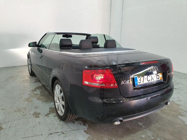 Audi A4 Cabrio 2.0 TDI · Ano 2007