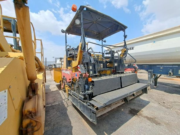 Espalhadora (18T) DYNAPAC F 141 · Viana