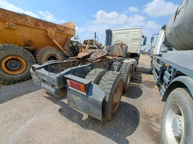 Camião Trator (6X4) VOLVO FM 12-36 · Viana