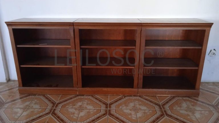 Mobiliário de escritório ·