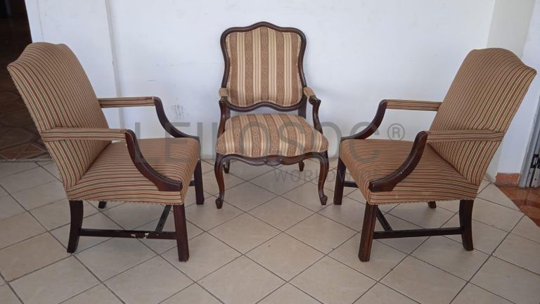 Mobiliário de lar ·