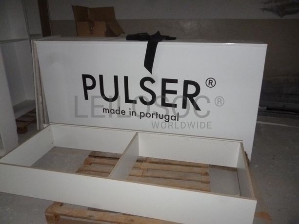 Mobiliário · Material Informático · Diversos