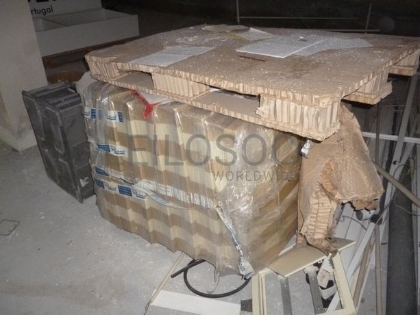 Mobiliário · Material Informático · Diversos