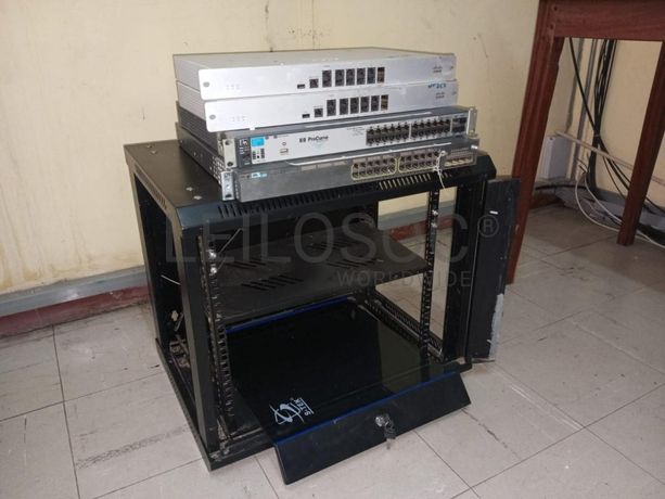 Material Informático ·