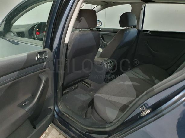 Volkswagen Golf 1.4 FSI · Ano 2004