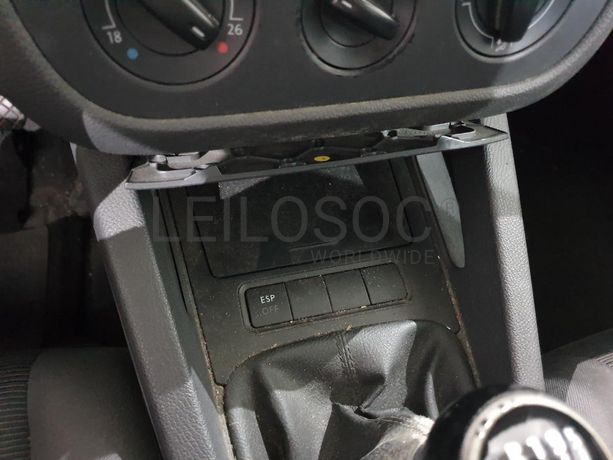 Volkswagen Golf 1.4 FSI · Ano 2004