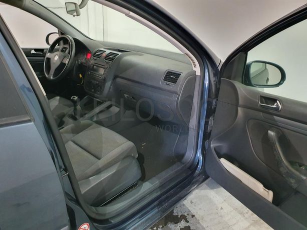 Volkswagen Golf 1.4 FSI · Ano 2004