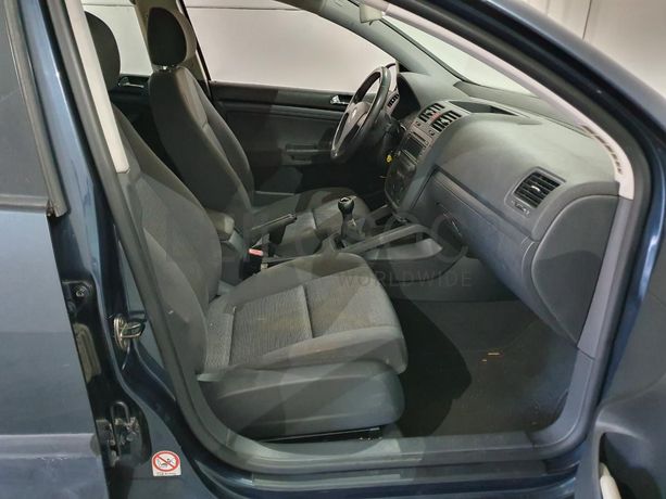 Volkswagen Golf 1.4 FSI · Ano 2004