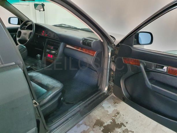 Audi A6 1.9 TDI · Ano 1994