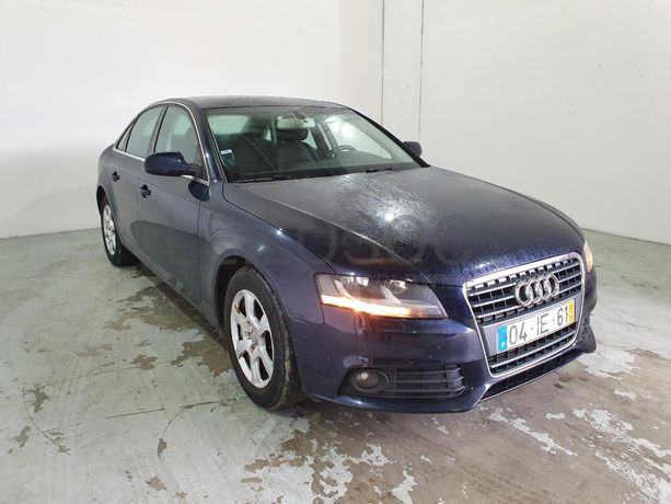 Audi A4 2.0 TDI · Ano 2009