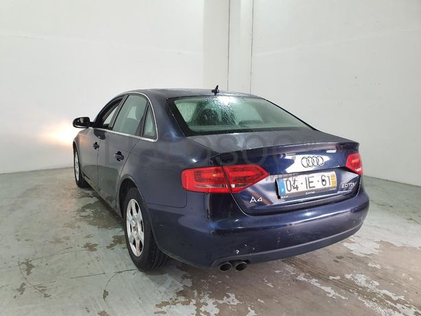 Audi A4 2.0 TDI · Ano 2009