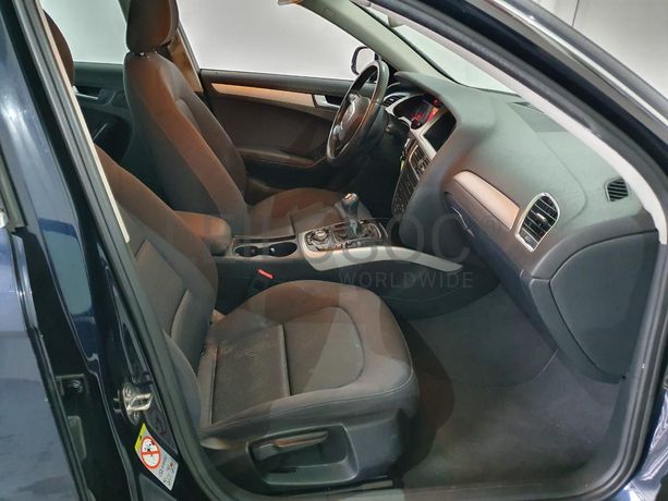 Audi A4 2.0 TDI · Ano 2009