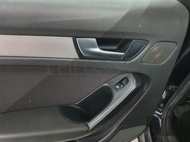 Audi A4 2.0 TDI · Ano 2009